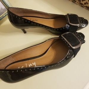 Black dress flats